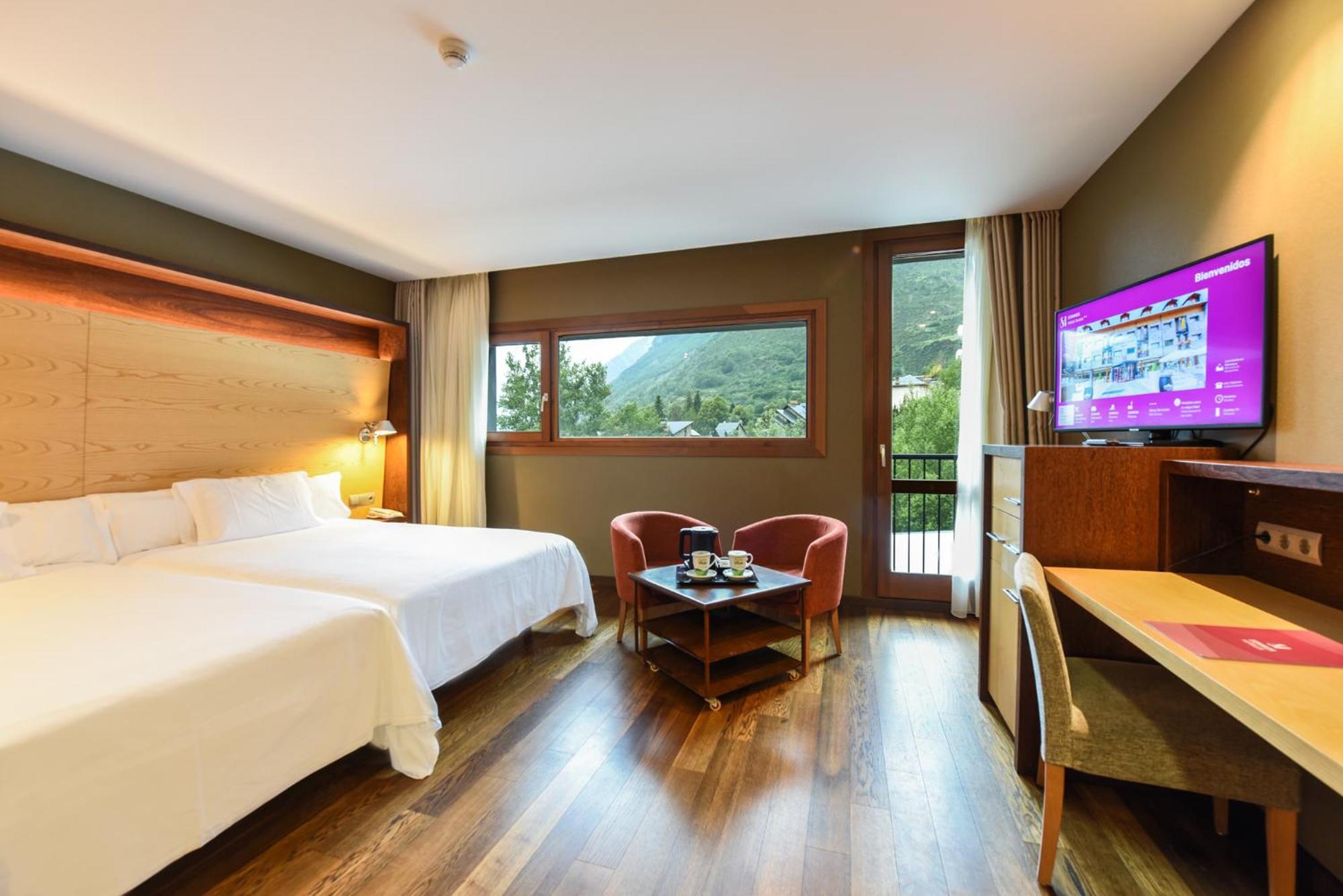 SOMMOS Hotel Aneto Benasque Exterior foto