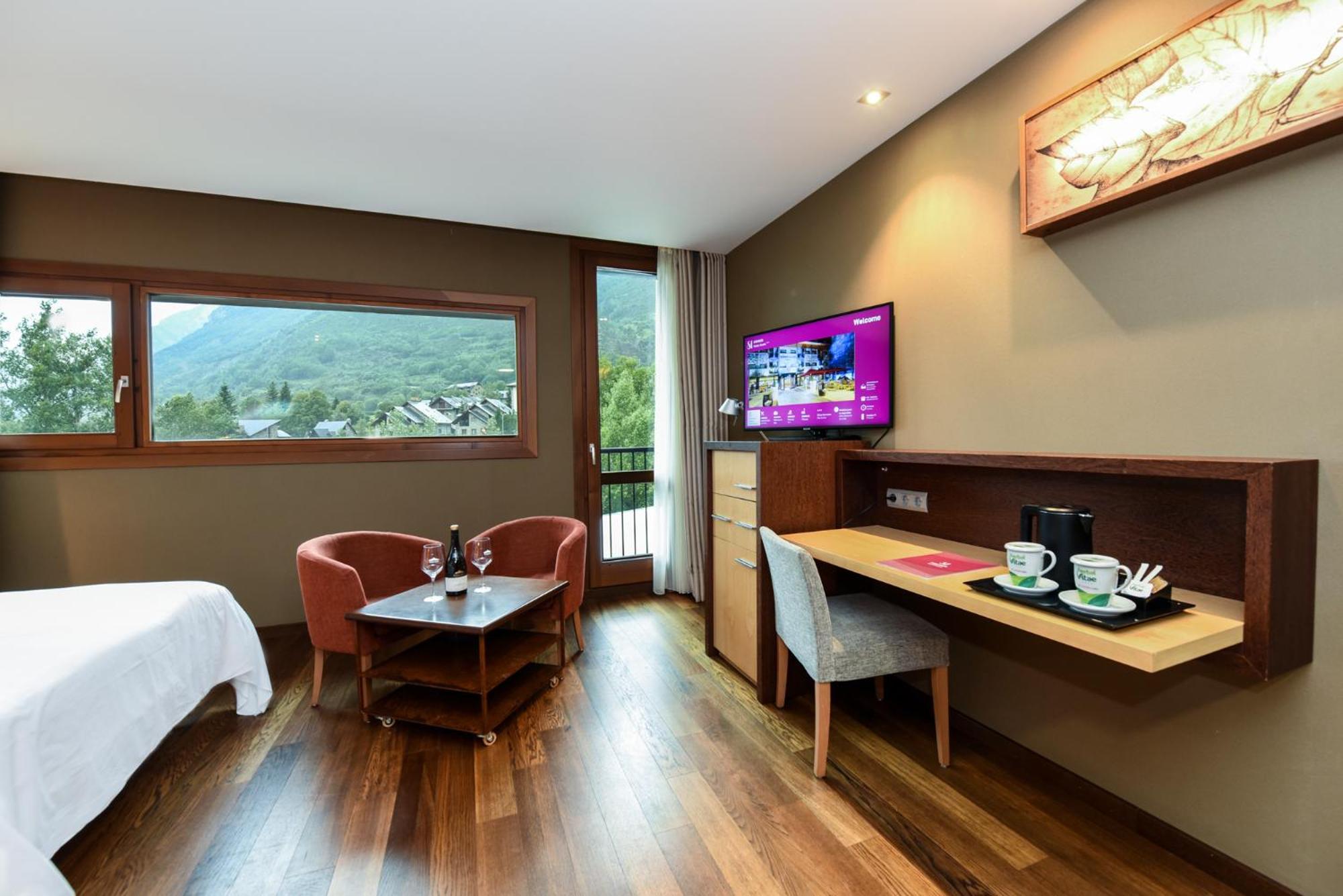 SOMMOS Hotel Aneto Benasque Exterior foto